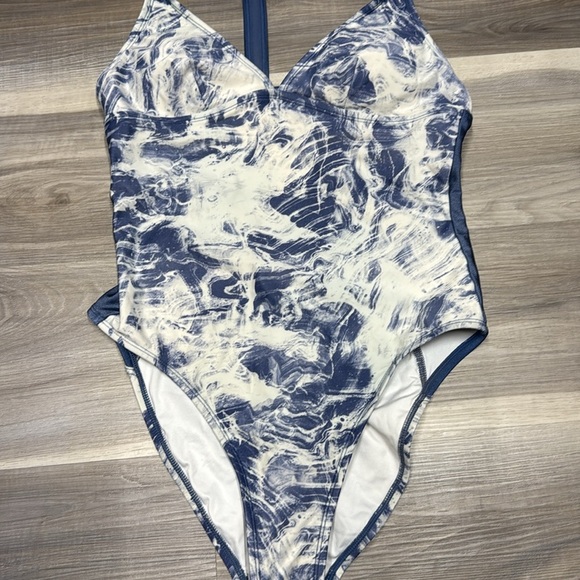🏴 Lole Blue and White One Piece Swimsuit size small - Picture 3 of 6